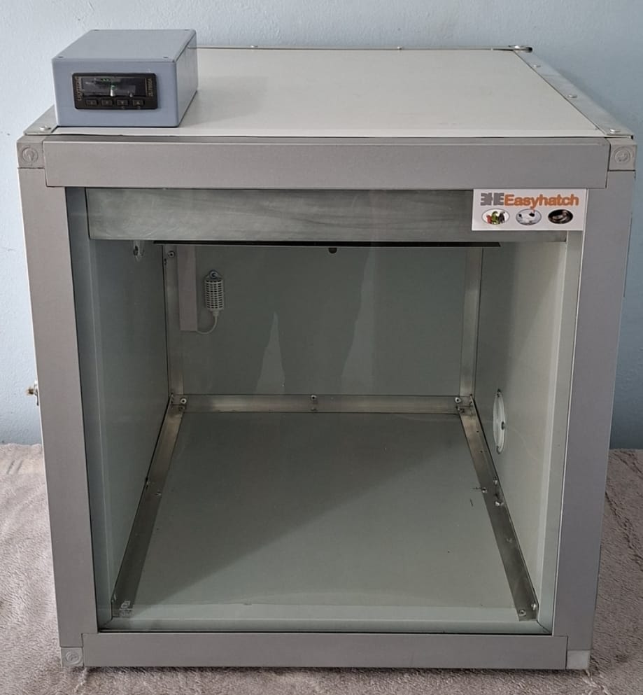 EHE-100 Fully Automatic Egg Incubator & Brooder
